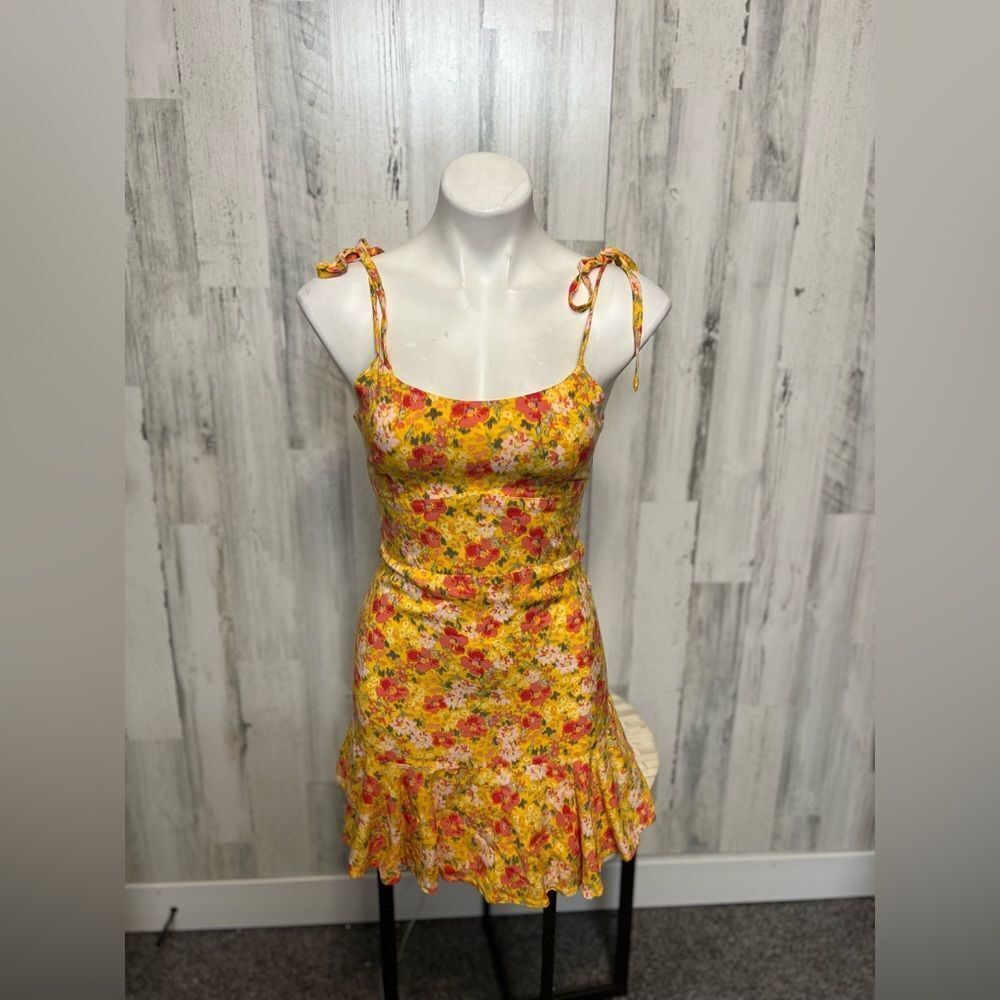 Wild Fable Yellow Floral Tie Strap Dress Womens Size Extra Small XS Cutout Ruffl - Picture 6 of 6